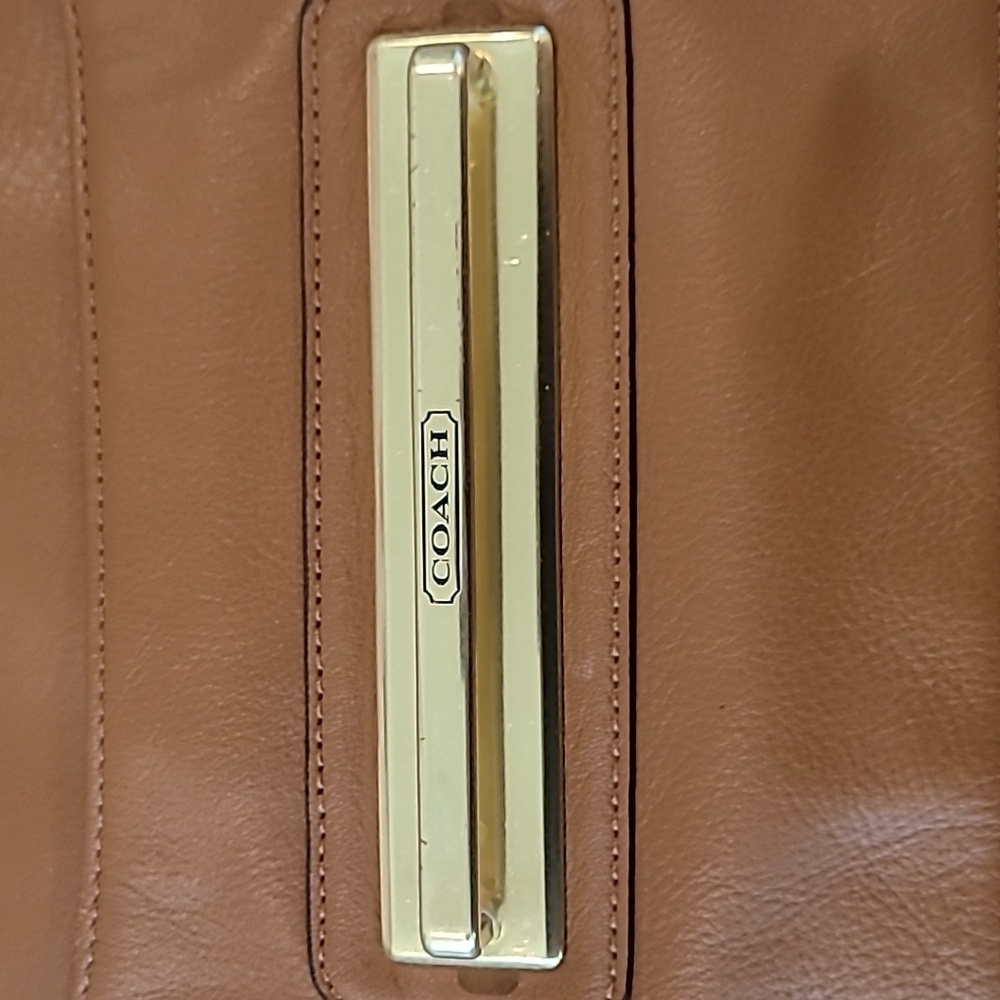 Vintage Coach 100% Leather Exceptional Condition Crossbody Handbag - Picture 3 of 12